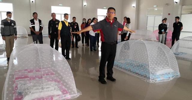 新冠病毒肆虐全球 印度惊现泡牛屎疗法 网友惊叹