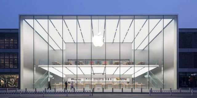 乔布斯又一重要遗产：将玻璃玩到出神入化，苹果万亿市值离不开它