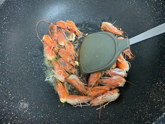 天气炎热，多给家人喝这碗汤，低脂高蛋白营养好，赛过大鱼大肉