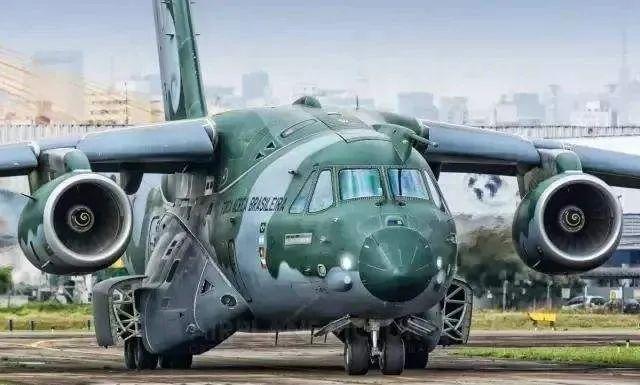 被波音放鸽子，夹缝中的巴航工业如何成为世界