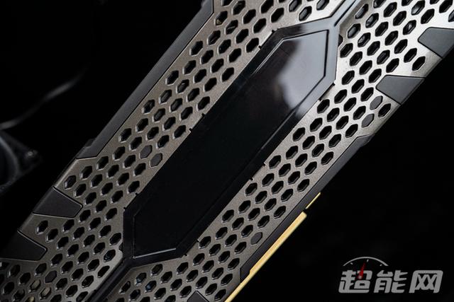 第一款一体式水冷RTX显卡，映众RTX 2080 Ti冰龙黑金版显卡评测