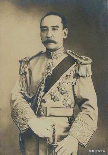 他是天津籍上将，曾主审过唐山的“杨三姐案”，还曾被周恩来怒怼