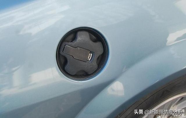 阿曼日记1:中国人买三手日产达特桑280Z