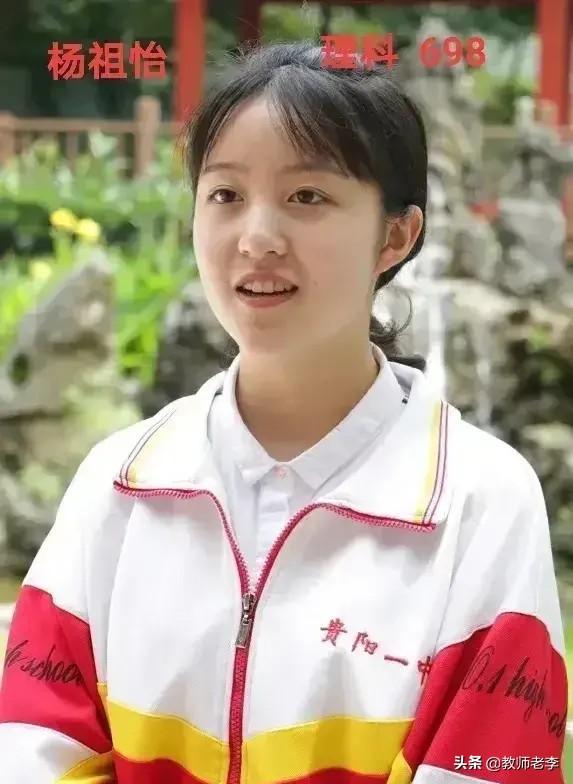 整天笑话“满地都是大学生”，“上个大学有什么用”，而自己家里没有一个大学生的人是什么心态？