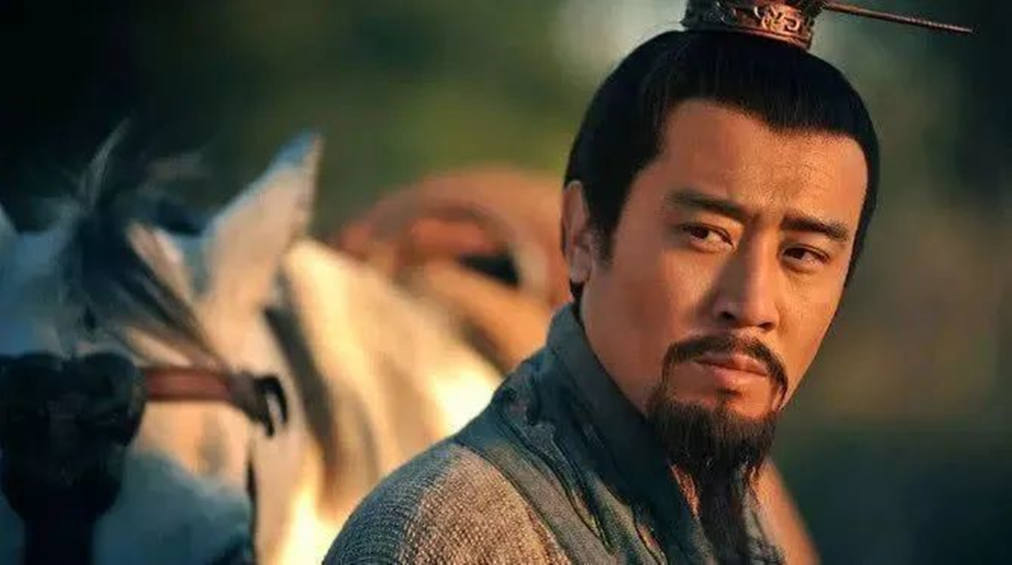 年近40岁的于和伟终于在高希希执导的《新三国》中出演了刘备,自此他