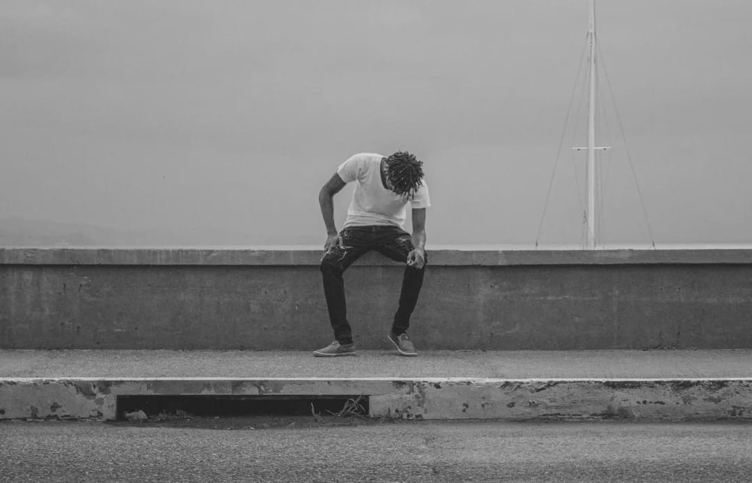 你以为的一夜暴富，背后是暴力、囚禁与死亡