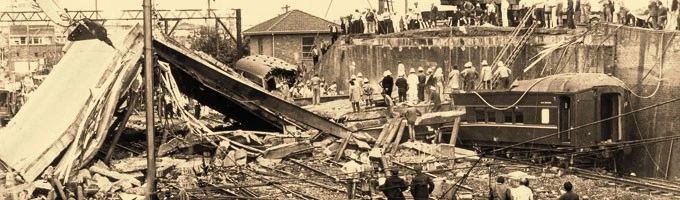 澳洲最惨烈的火车灾难，却因吃瓜群众而被载入史册