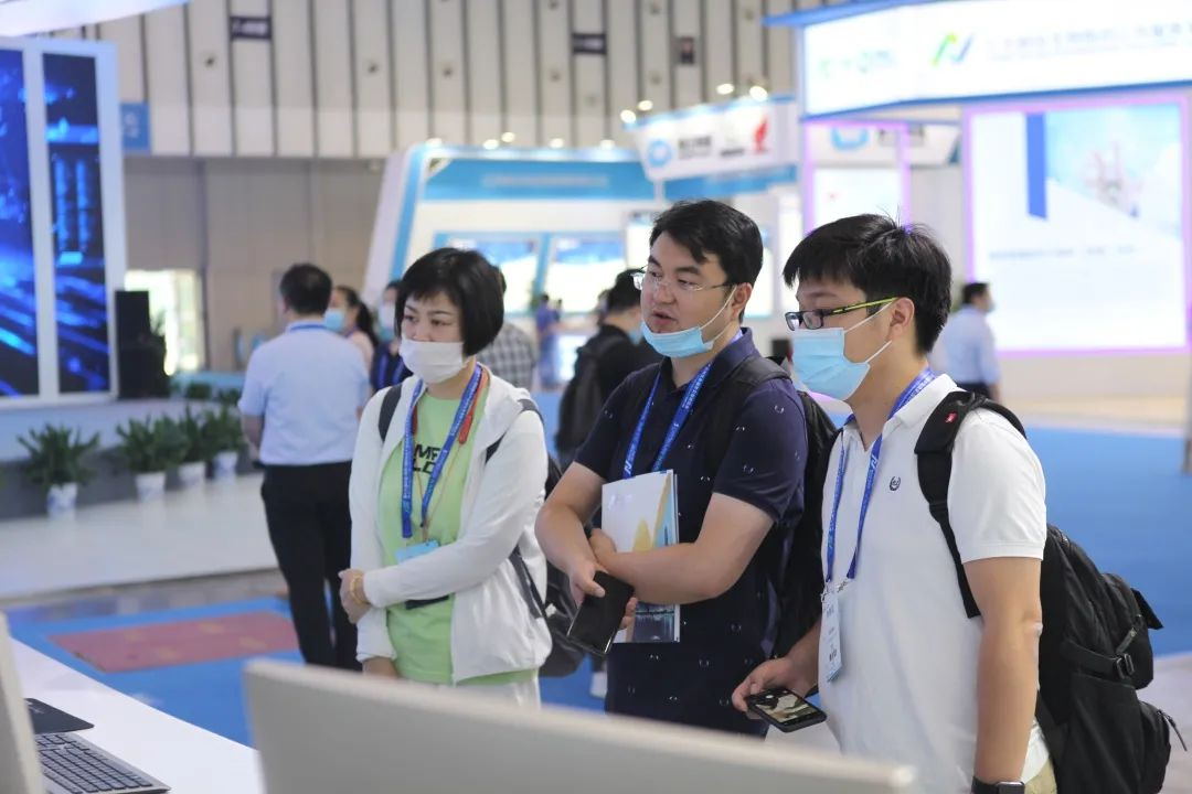 用智慧，引领改变——南京软博会，铂莱国际智慧展“新机”