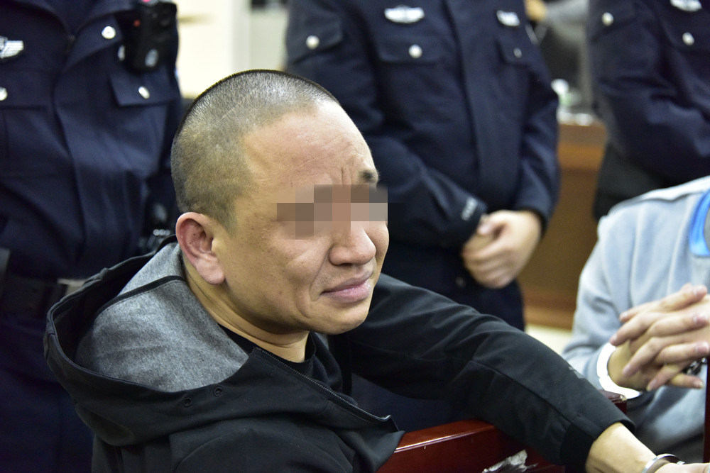 手下带了57个兄弟广东恩平赌场黑老大毛瓜凋谢了