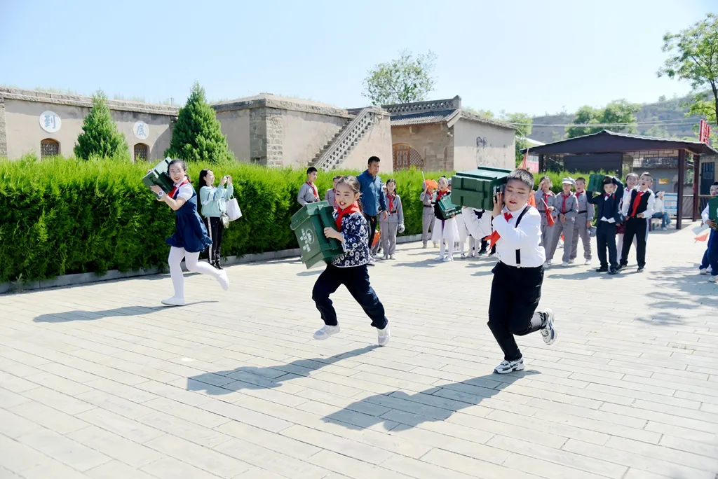 延安宜川红军小学与秋林抗战纪念地联合开展