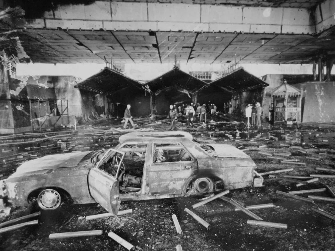 一场被控制在底层的火灾，如何让高层的人"隔空"死亡