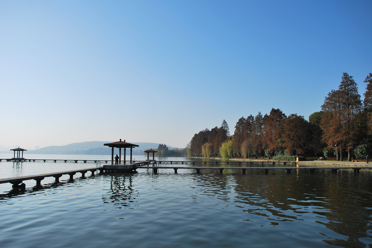 中国四大名湖东湖西湖南湖北湖你都知道在哪吗