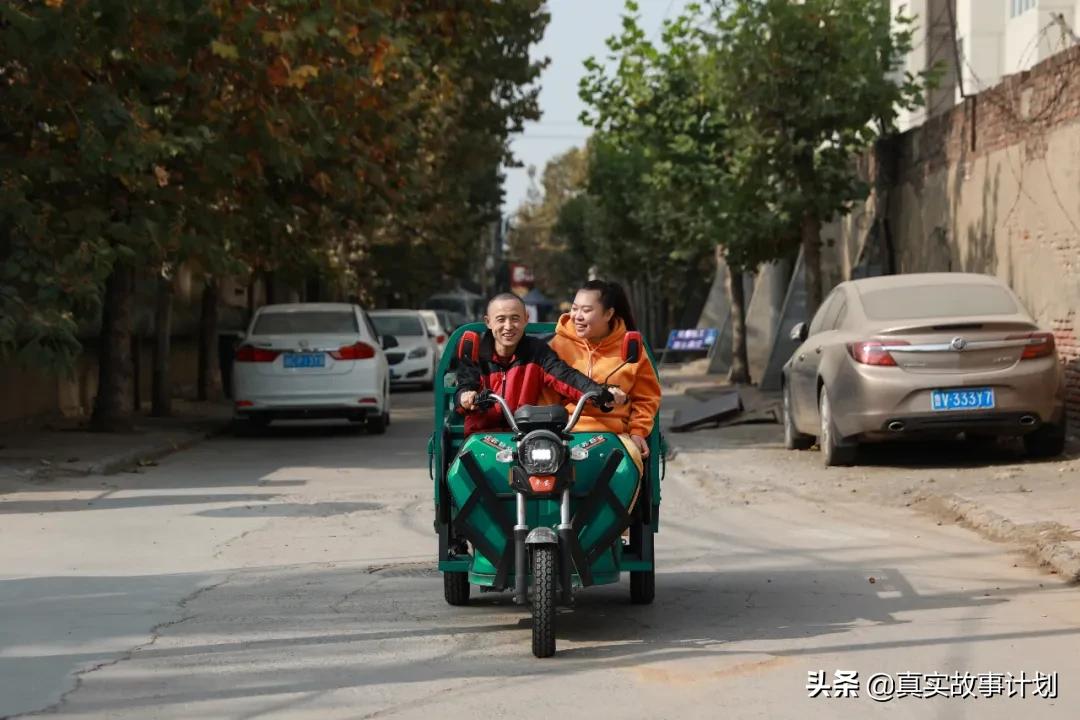 告别996，去大排档做小老板的年轻人，赚到钱了吗？