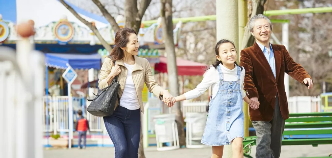 我只是生了孩子，为什么整个社会都要惩罚我？