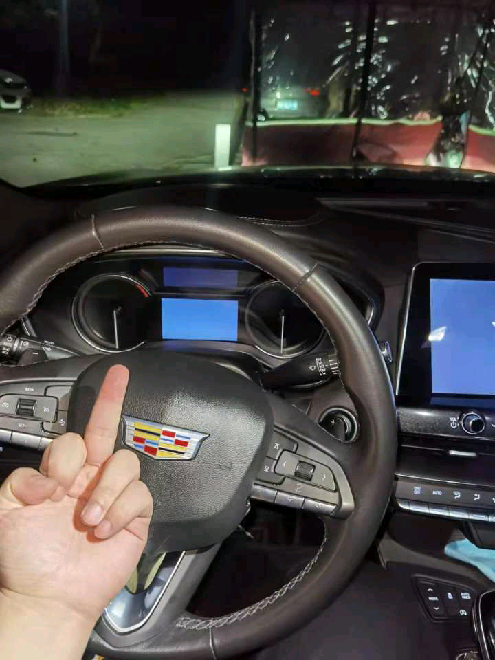 梦幻西游：铃铛活动收费带队引发矛盾，玩家亮出豪车打脸队长