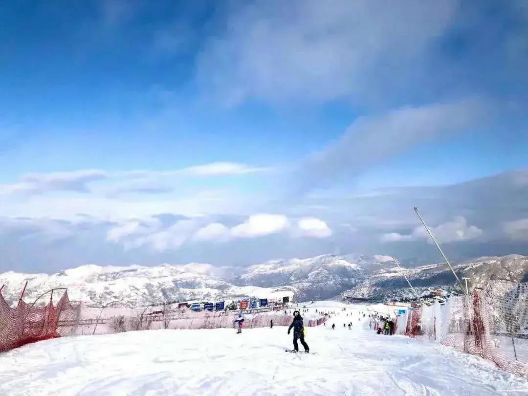 12月7日巩义市嵩顶滑雪场开业期待和你再次相遇