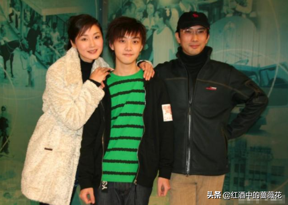 况复生况复生张国权认尹天照万绮雯为干爹干妈25岁迎娶美娇娘