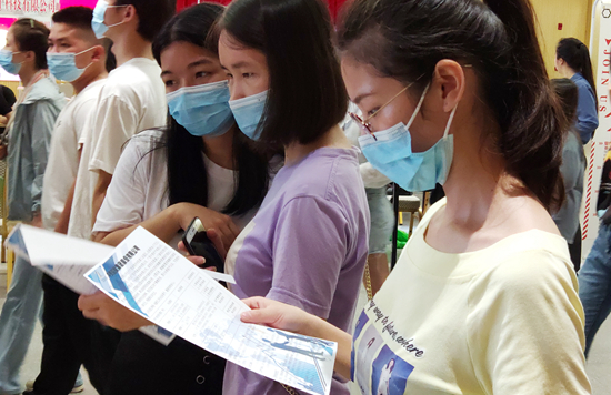 二本学生：勾画出中国年轻群体最为常见的成长路径