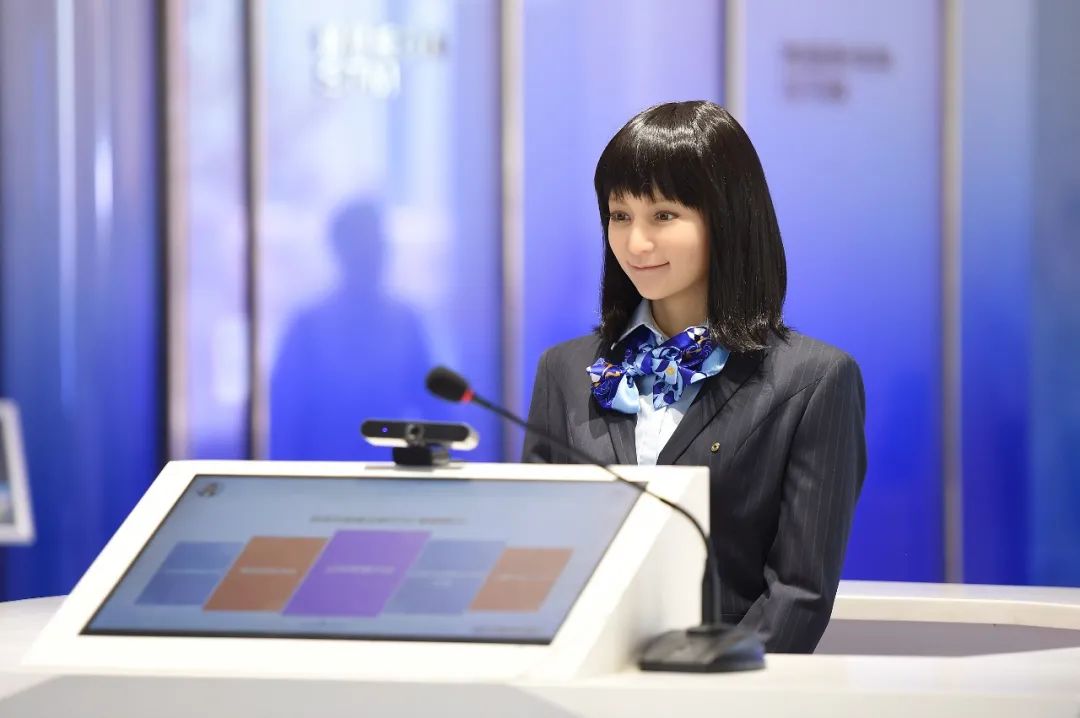 那些逃离银行的年轻人