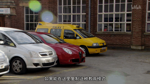 穷孩子和富孩子交换学校后，谁更强？