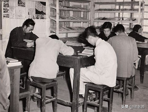 有些老师喜欢在课堂上胡扯，但我非常喜欢听