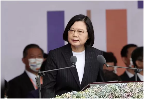 蔡英文认怂了？