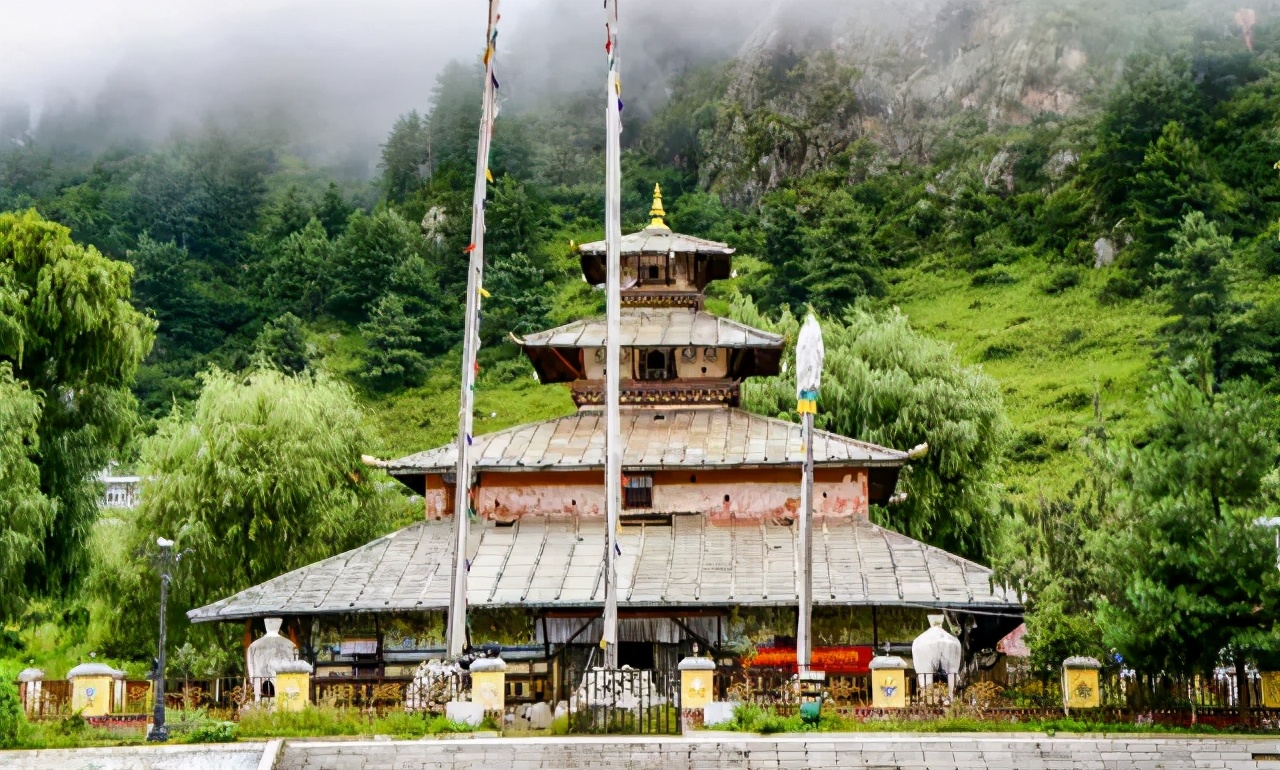 『贡塘王城遗址』贡塘小王朝时期宫堡寺庙遗址『吉隆盆地上新世三趾马