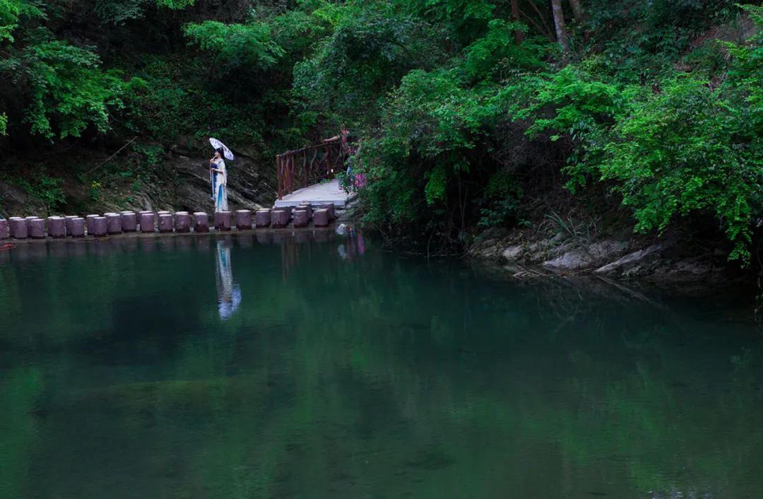 频道首页 快讯 > 正文 近年来,通城县大力发展美丽乡村建设和旅游产业