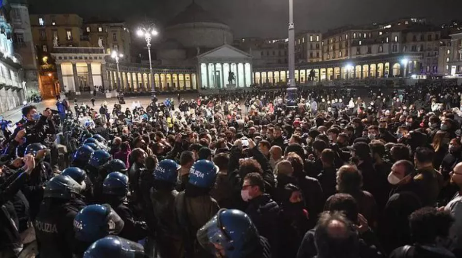 疫情第二波来袭!意大利二次封城 万人上街打砸抢