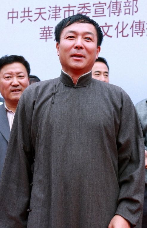 先生走好演员谢园因突发心脏病去世张丰毅和张铁林都是他同学