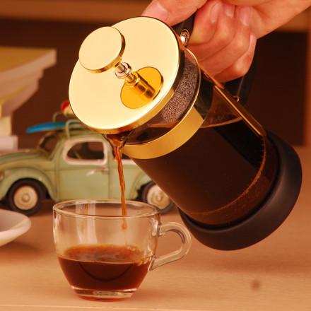 咖啡壶种类有很多种 如何选择适合自己的咖啡壶？