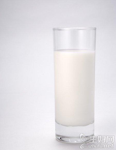 喝牛奶真的养胃吗？胃不好喝牛奶养胃关键看是什么胃病