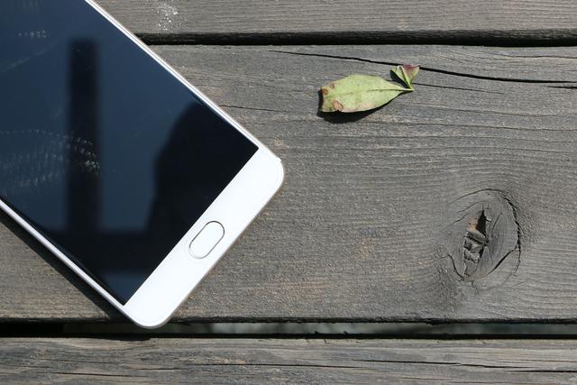 品質(zhì)與顏值的擔當 OPPO R9深度體驗評測