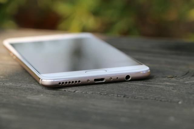 品質(zhì)與顏值的擔當 OPPO R9深度體驗評測