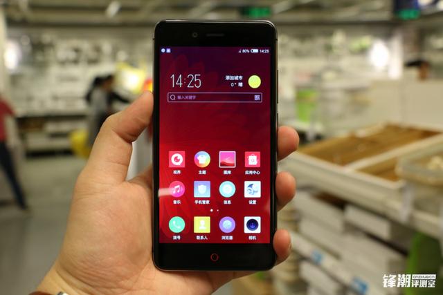 双2.5D夹层玻璃 指纹验证：nubia Z11 mini拆箱图赏