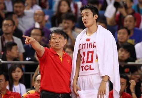中国男篮最全面的小前锋 他曾被质疑球风太软 如今是朱八接班人