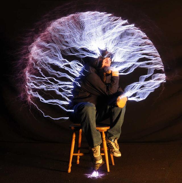 那些全球令人瞠目的奇闻异事 整个人都被吓傻了