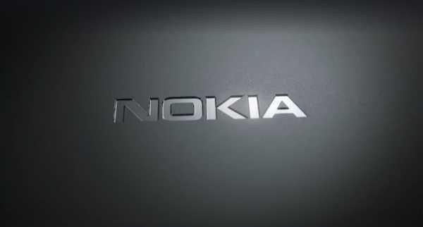 NokiaX手机上真机曝出：异型全面屏手机 纵排双摄像头