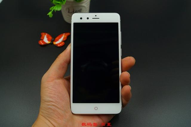 爱，不释手！Nubia Z11 mini彻底拆箱