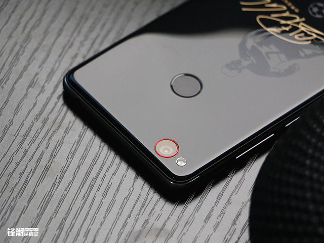 叫板华为梅西：nubia Z11 mini C罗·典藏版开箱图赏