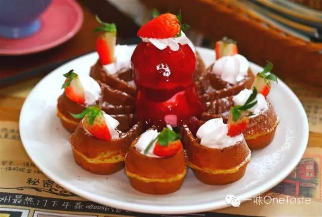一人食的草莓甜品，给你最美15种