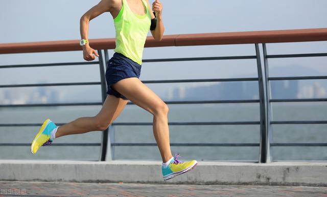 怎麼跑步減肥，燃脂效果最高？從慢跑過渡到間歇跑