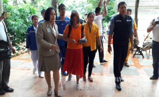 中国女游客泰国虎园失踪 被找到时在溪边洗衣服