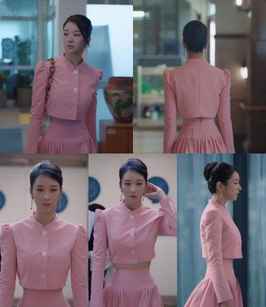 虽然是精神病但没关系徐睿知22寸纤腰登热搜