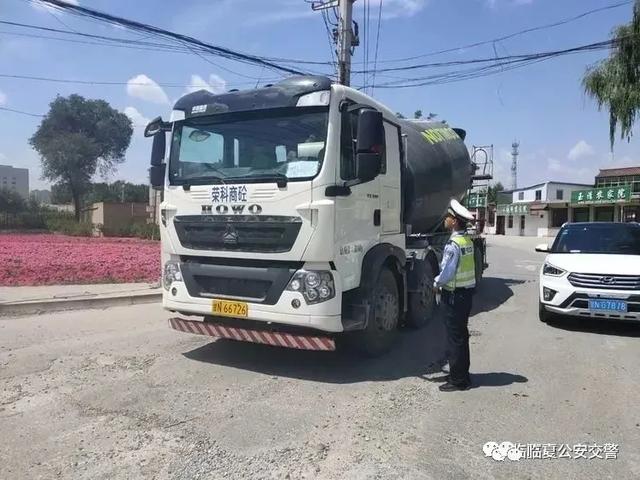 【交通秩序整顿整治】道路交通秩序整治，临夏公安交警在行动