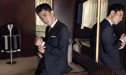 他是与胡歌并列的古装男神，代言被换、谣传逼婚，今40岁无戏拍