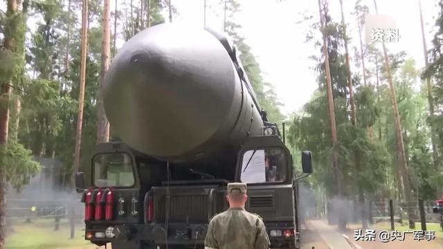 美军首次公开新型导弹打击目标画面！俄罗斯发出警告……