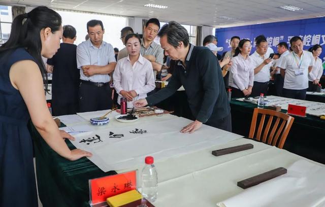 央视书画频道重磅报道2020年“交响丝路 · 问道崆峒”平凉崆峒文化旅游节系列活动