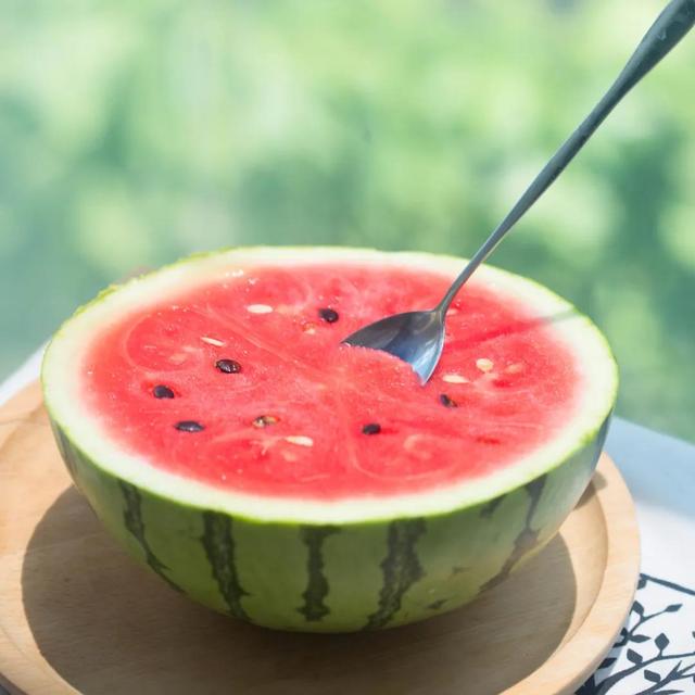 高温来袭吃什么解暑这份清凉消暑食物清单请收好