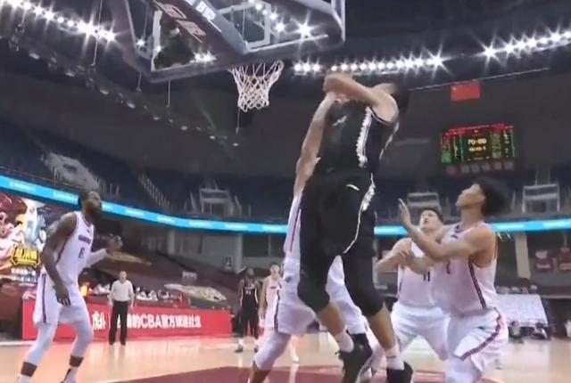 �׽����Բ��е��з���������������Ϊģ�º��¾����ɹ������Լ�